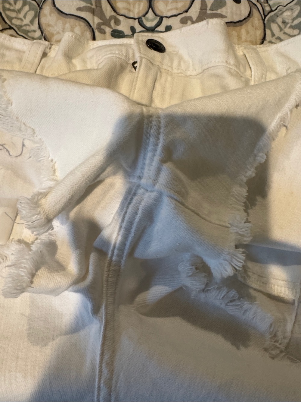 Aerie Distressed White Women's Denim Shorts - Picture 5 of 7